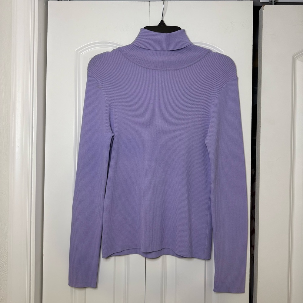 City Silk Turtle Neck Stretch Sweater Size Large Lava Lavender NWT